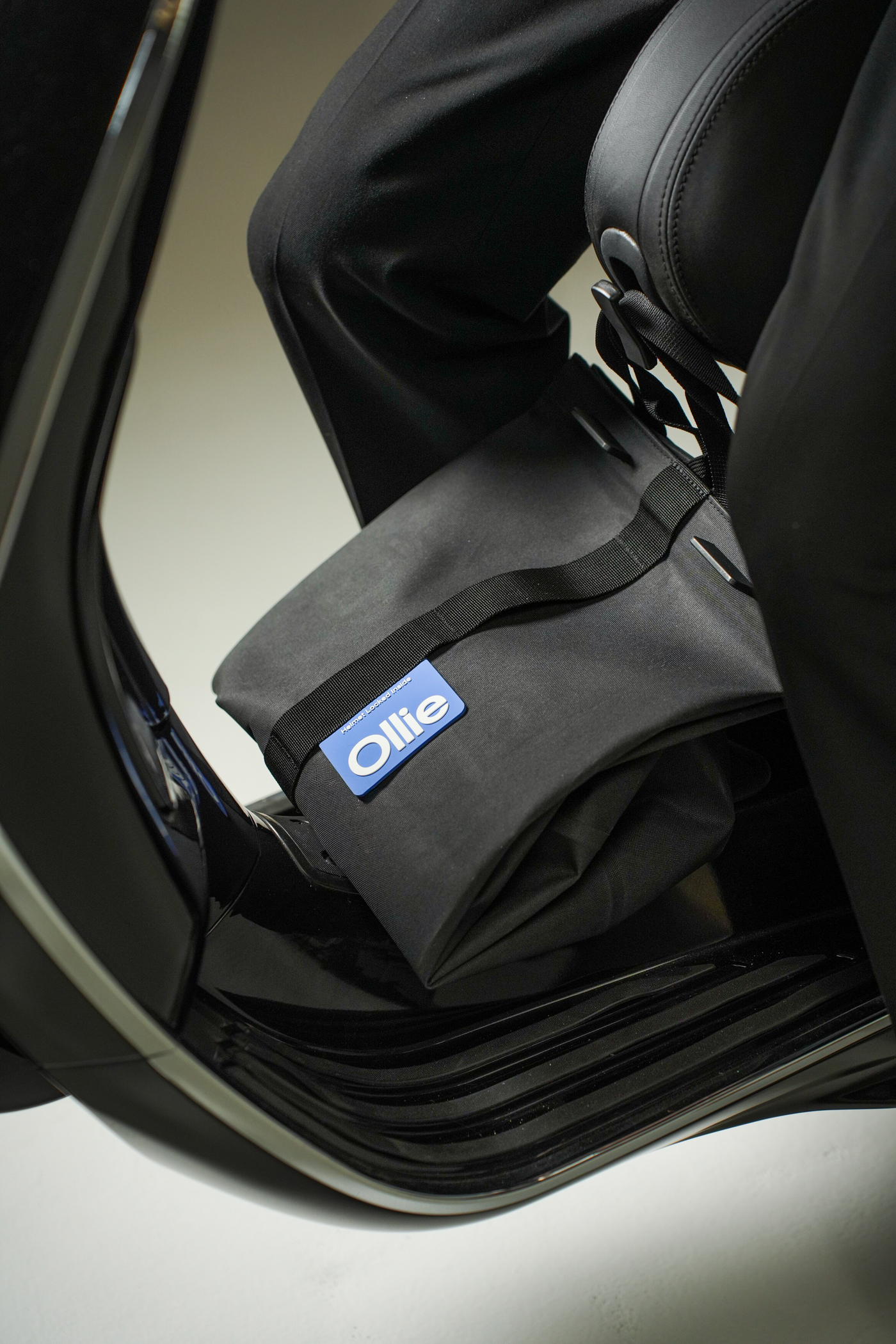 Ollie Helmet Bag Ollie Helmet Bag